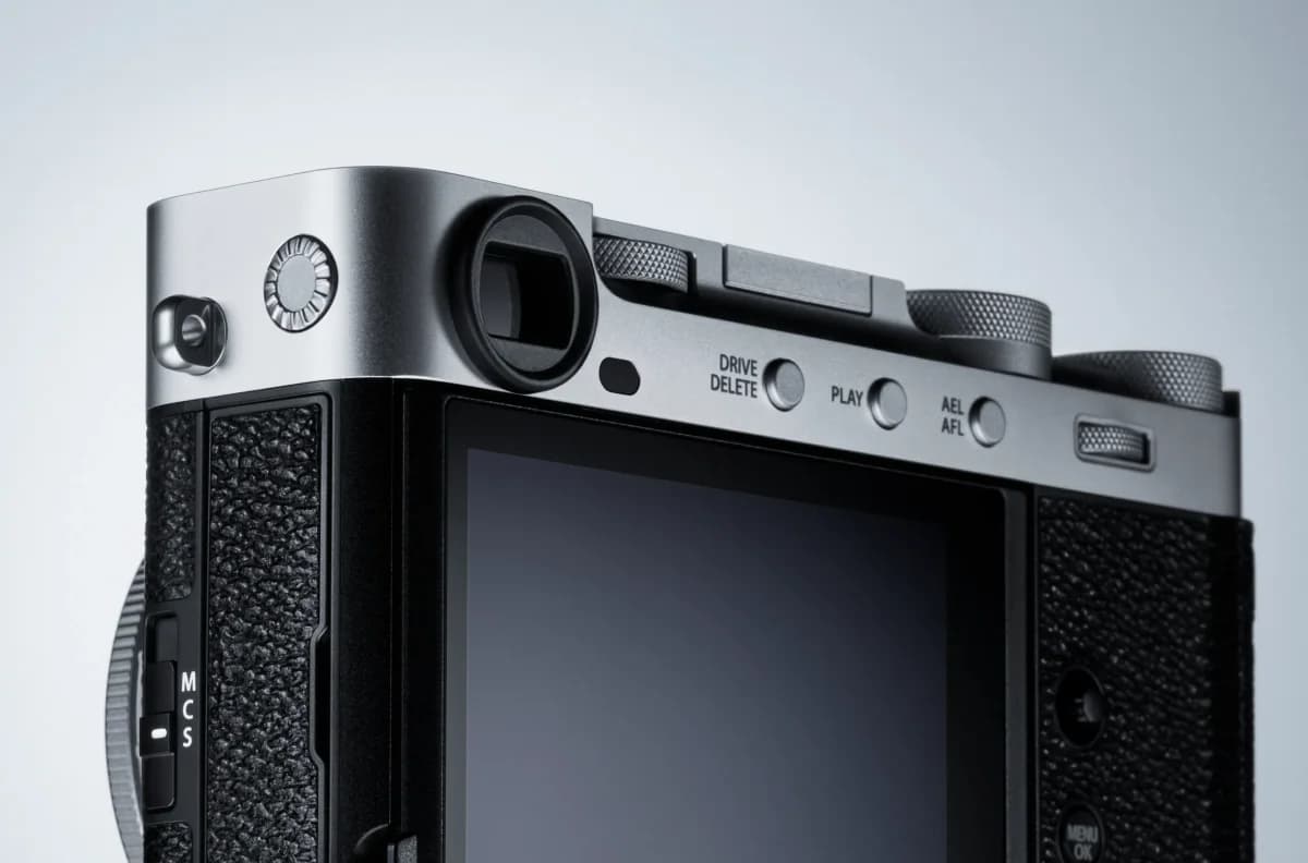 Fujifilm X-E5 compact mirrorless camera body