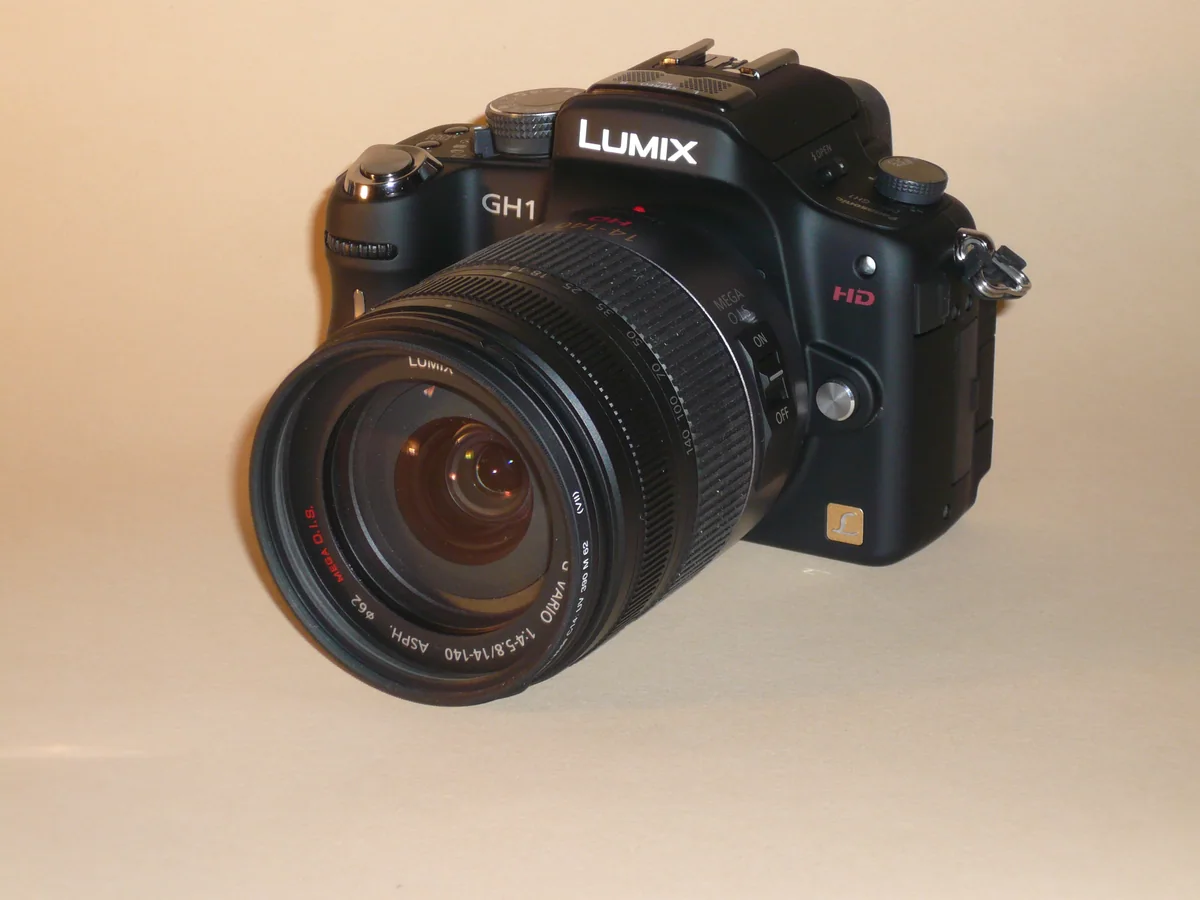Lumix DMC-GH1