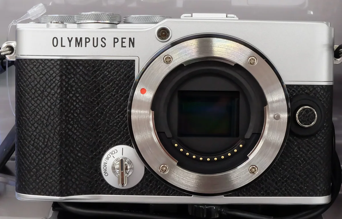 PEN E-P7
